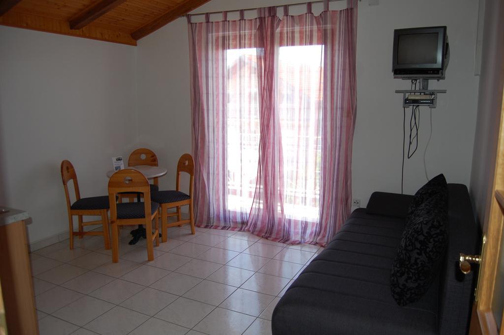 Apartments Bojanic Vodice Værelse billede